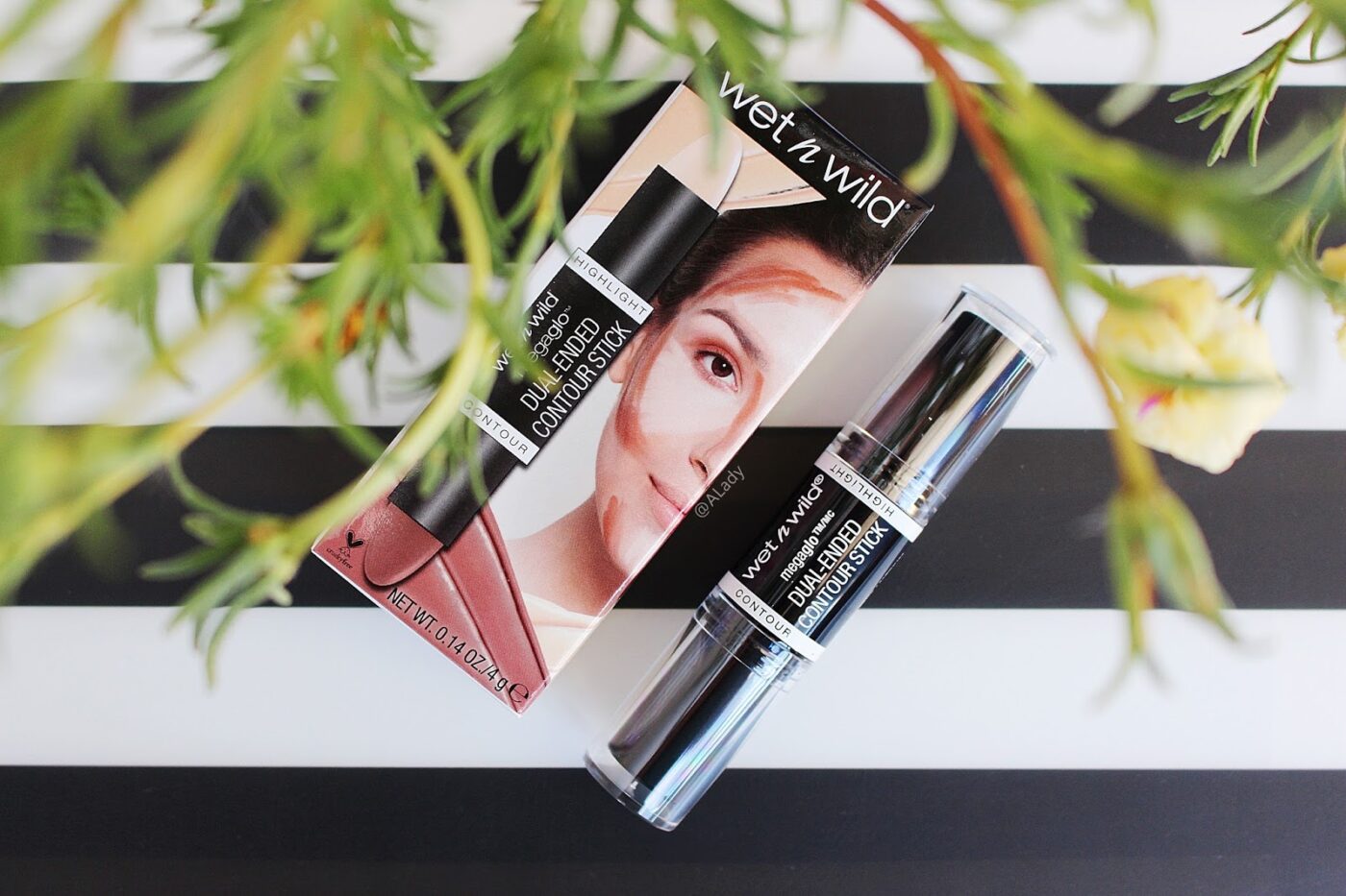 Wet n Wild MegaGlo DualEnded Contour Stick & Makeup Stick