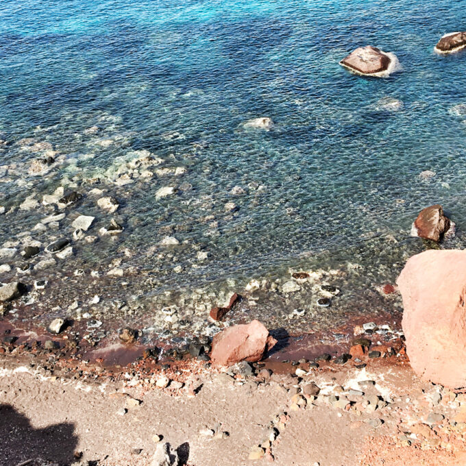 Santorini Beaches | Red Sand & Black Sand Beaches