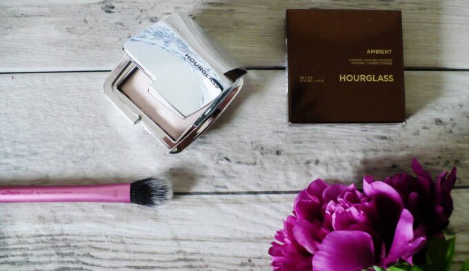 hourglass-ambient-strobe-3