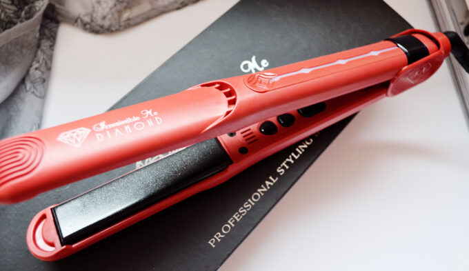 irresistible-me-straightener-5