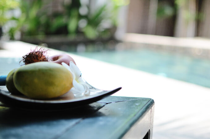 Maison557 Villa Suite | Enjoying my welcome fruit platter by the pool!