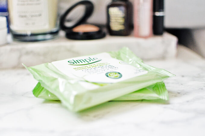 Simple Skincare Cleansing Facial Wipes.