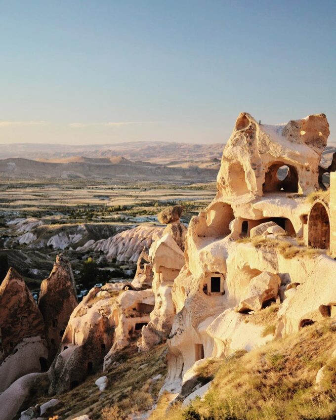 Hiking at Uchisar Castle and sunset views!