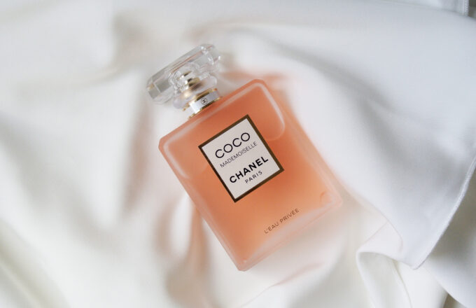 Fragrance Review: Chanel – Coco (EdP & EdT) – A Tea-Scented Library