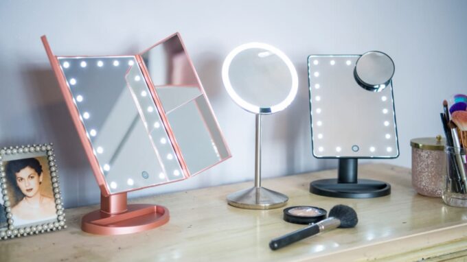Compact Battery Operated Cordless 6.3 Wide Travel Mirror with Lights and Strong Suction Cup 360 Rotation KEDSUM 10X Magnifying LED Lighted Makeup Mirror 