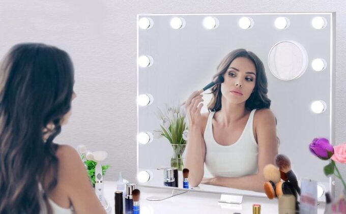 Mirrormore LED Makeup Mirror